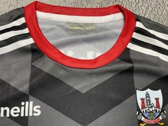 New CORK O’NEILLS GEALIC Football Gray Jersey GAA Size 2XL