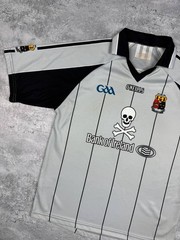 Vintage O’Neills UCC GAA Jersey Size L Bank of Ireland Skull Crossbones Shirt