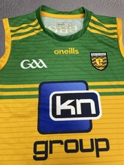 New Donegal Dun Na nGaal GAA O’Neills Football Yellow Vest Size Large