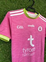 TYRONE GAA GAELIC IRELAND SOCCER SHIRT JERSEY O’NEILLS ORIGINAL SIZE YOUNG L