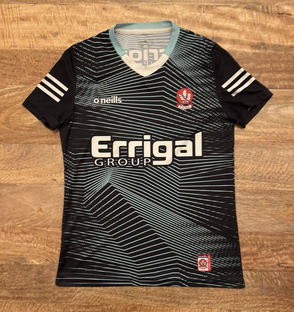 Derry GAA Gaelic Football Hurling Training Shirt Jersey O’Neills Mens Size Small