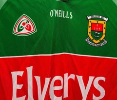 MAYO GAA MAIGH EO EIRE 2003/2004 SHIRT JERSEY O`NEILLS GAELIC SIZE S GREEN