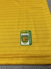 New Donegal Dun Na nGaal GAA O’Neills Football Yellow Vest Size Small