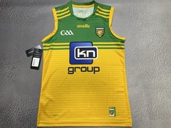 New Donegal Dun Na nGaal GAA O’Neills Football Yellow Vest Size Small