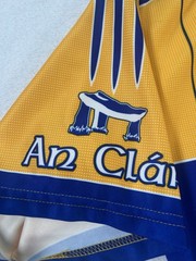 Clare GAA O’Neills Jersey Men Large Shirt Yellow Gaelic Ireland Rugby Vintage