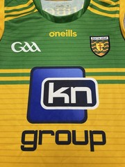 New Donegal Dun Na nGaal GAA O’Neills Football Yellow Vest Size Medium