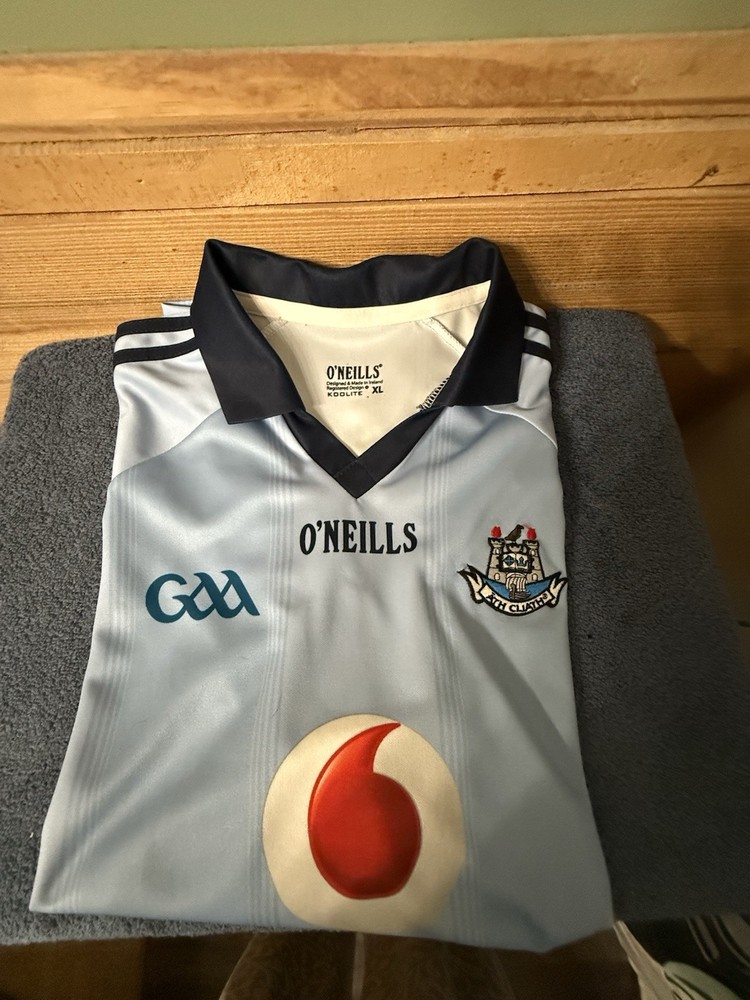Football shirt ATH CLIATH Dublin 2010-2012 GAA GAELIC O’NEILLS Jersey Men – XL