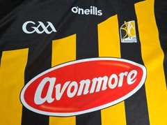 Avonmore O’Neills GAA Shirt Jersey Size S Cill Chainnigh Gaelic Football Jersey