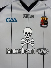 Vintage O’Neills UCC GAA Jersey Size L Bank of Ireland Skull Crossbones Shirt