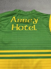 New Donegal Dun Na nGaal GAA O’Neills Football Yellow Vest Size Small