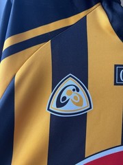 2004/07 GAA CILL CHAINNIGH KILKENNY HOME O’NEILLS VINTAGE JERSEY SHIRT GAELIC L