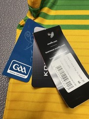 New Donegal Dun Na nGaal GAA O’Neills Football Yellow Vest Size Medium