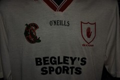 5/5 Tyrone GAA adults 40″ #13 MINT retro connoly gaelic football shirt jersey