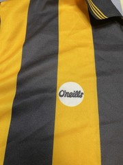 New GAA O’Neills Kilkenny Yellow Black Striped Retro Jersey 1992 Size Small