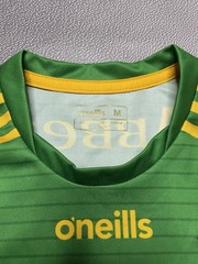 New Donegal Dun Na nGaal GAA O’Neills Football Yellow Vest Size Medium