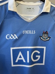 2016/17 GAA DUBLIN ATH CLIATH ARNOTTS O’NEILLS HOME JERSEY SHIRT SIZE M MENS