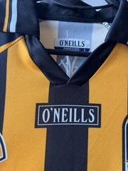 2004/07 GAA CILL CHAINNIGH KILKENNY HOME O’NEILLS VINTAGE JERSEY SHIRT GAELIC L