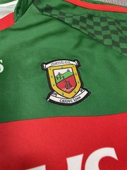 New MAYO O’NEILLS GEALIC Football Green Jersey GAA Size Small