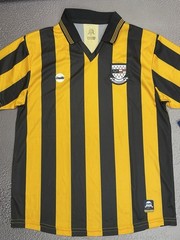New GAA O’Neills Kilkenny Yellow Black Striped Retro Jersey 1992 Size Medium