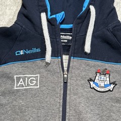 O’Neills AIG Ath Cliath Rugby Full Zip Hooded Jacket – Mens Size Large L