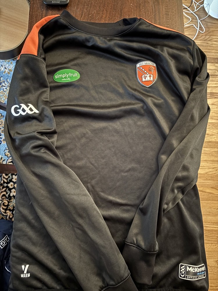 Country Armagh GAA crewneck sweatshirt (McKeever’s, XL)