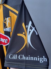 2004/07 GAA CILL CHAINNIGH KILKENNY HOME O’NEILLS VINTAGE JERSEY SHIRT GAELIC L