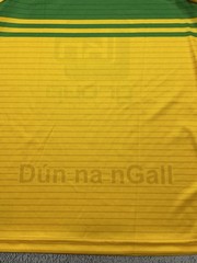 New Donegal Dun Na nGaal GAA O’Neills Football Yellow Vest Size Medium
