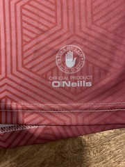 Tyrone GAA Red Hands Gaelic Football Jersey Training Shirt Men’s Small