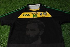 ANTRIM GAA ROGER CASEMENT 2016 GAELIC IRELAND SOCCER MEN SHIRT JERSEY O’NEILLS S