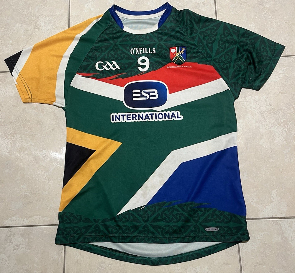 South Africa GAELS GAA Jersey. Size Men’s L Gaelic Athletic Association Football