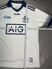 GAA O’Neills Dublin GAA White Jersey T-Shirt Size Small